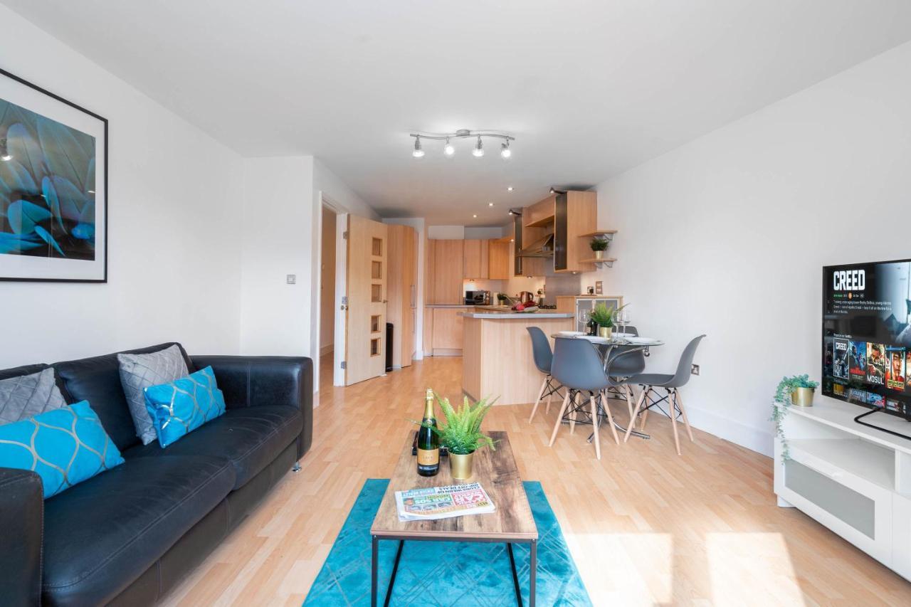 City Centre - Two Bedroom Apartment - Juliet Balcony - Secure Parking - Wifi - Smart Tv Бірмінгем Екстер'єр фото