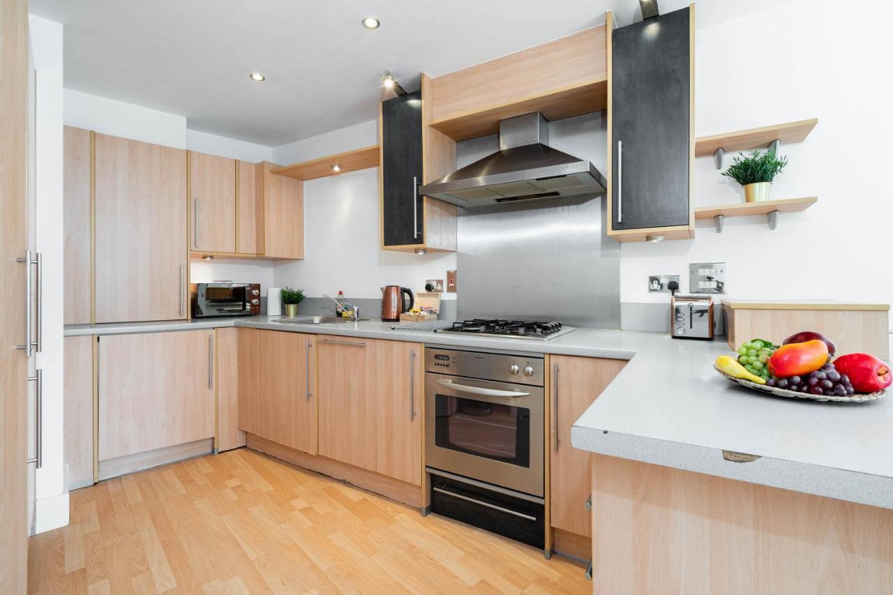 City Centre - Two Bedroom Apartment - Juliet Balcony - Secure Parking - Wifi - Smart Tv Бірмінгем Екстер'єр фото
